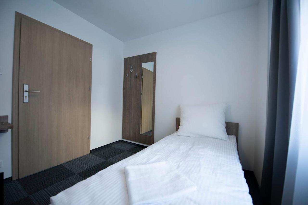 Hostel SMS Bydgoszcz Buitenkant foto