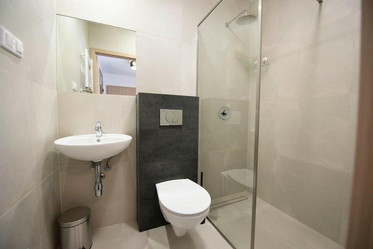 Hostel SMS Bydgoszcz Buitenkant foto